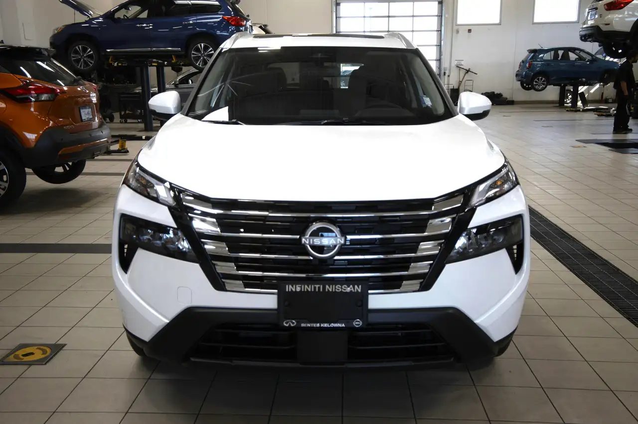 Nissan Rogue снимка Nissan Rogue