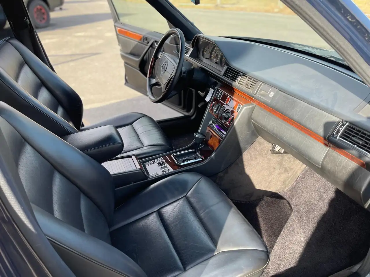 Mercedes-Benz E 300 300 W124 LIMOUSINE"AUTOMATIK"LEDER"KLIMA"E-SITZE"", foto 12