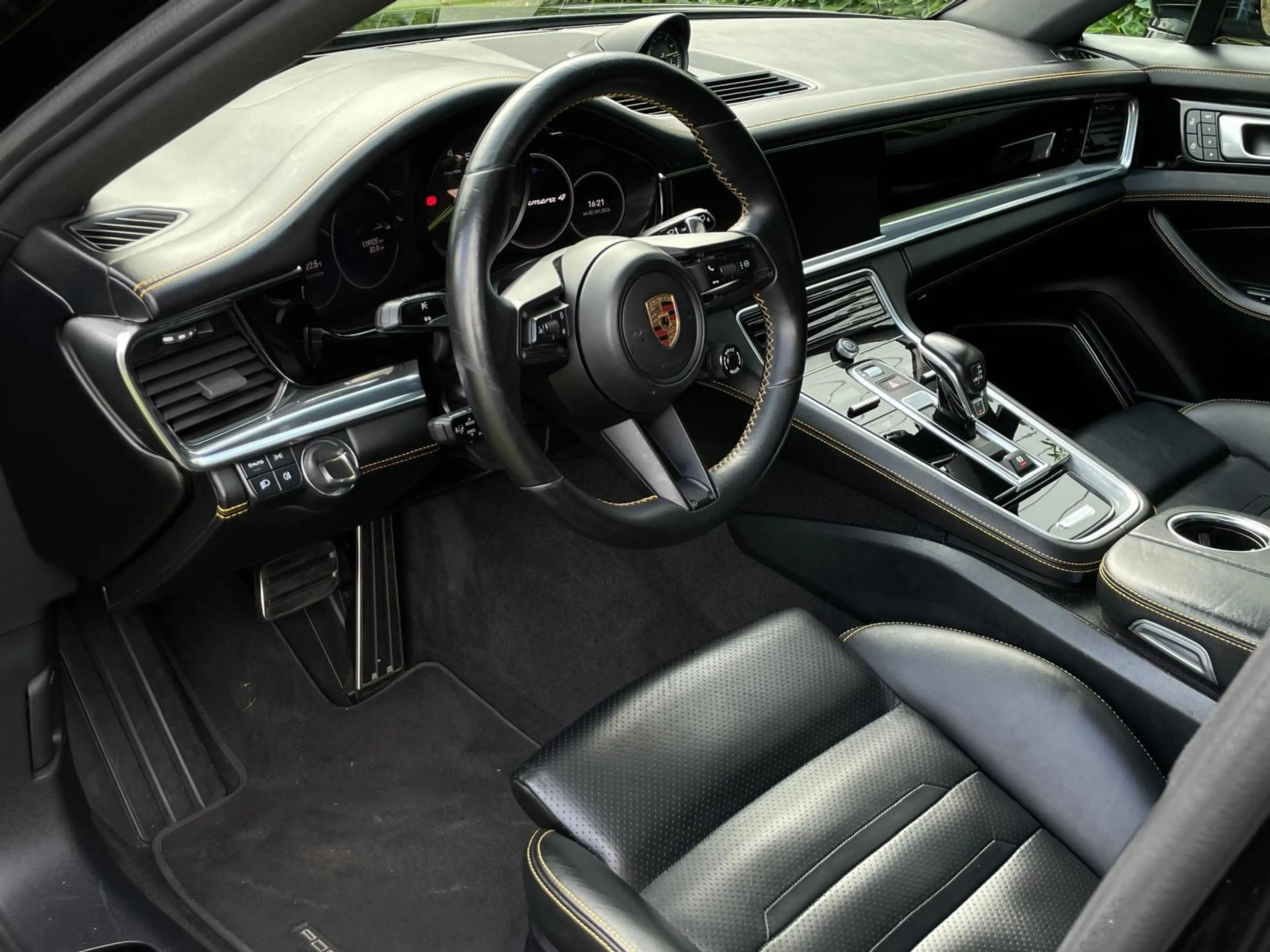 Porsche Panamera Sport Turismo 2.9 4 E-Hybrid Platinum Edition/NL A — photo 9