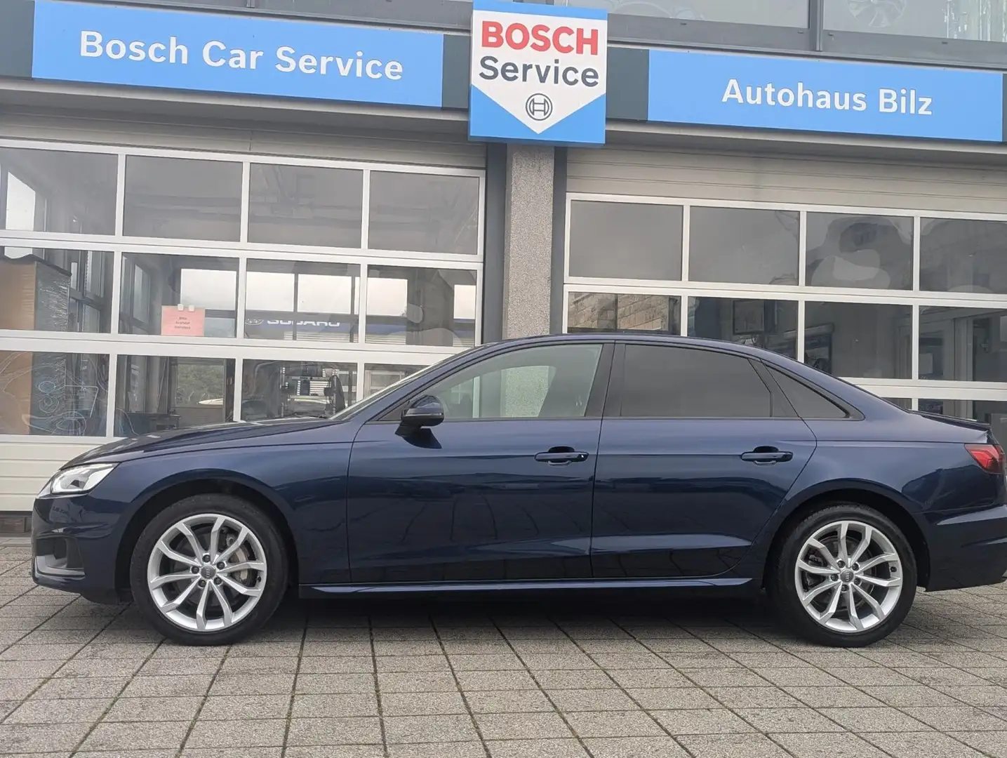Audi A4 Lim. 40 TDI advanced*ACC*18"*Business* Blau - 2
