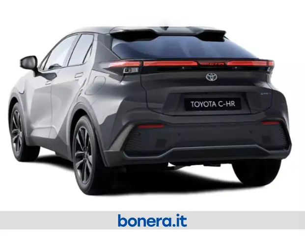 Toyota C-HR view 4