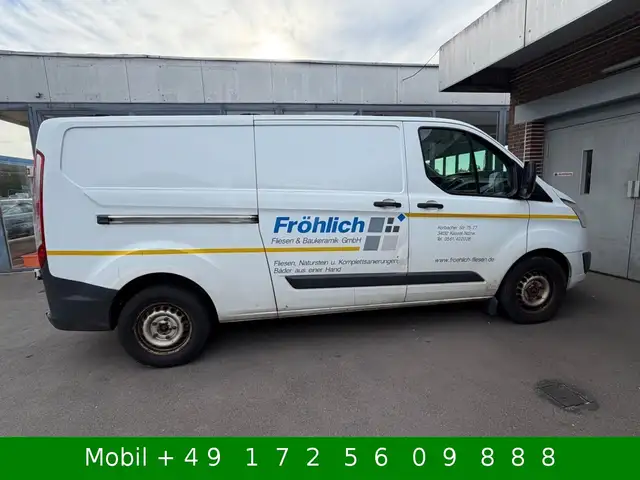 Ford Transit Custom view 3