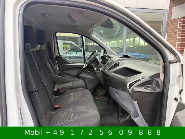 Ford Transit Custom view 12