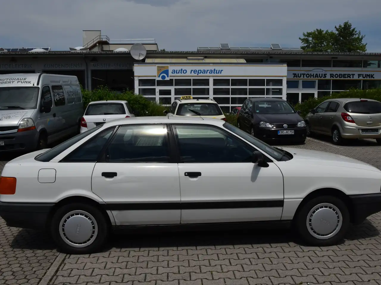 Audi 80 1.8 S, foto 12
