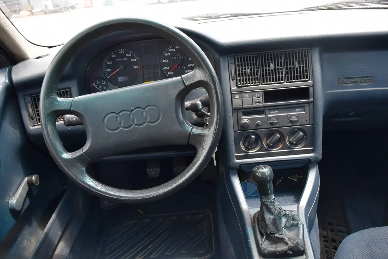 Audi 80 1.8 S, foto 11