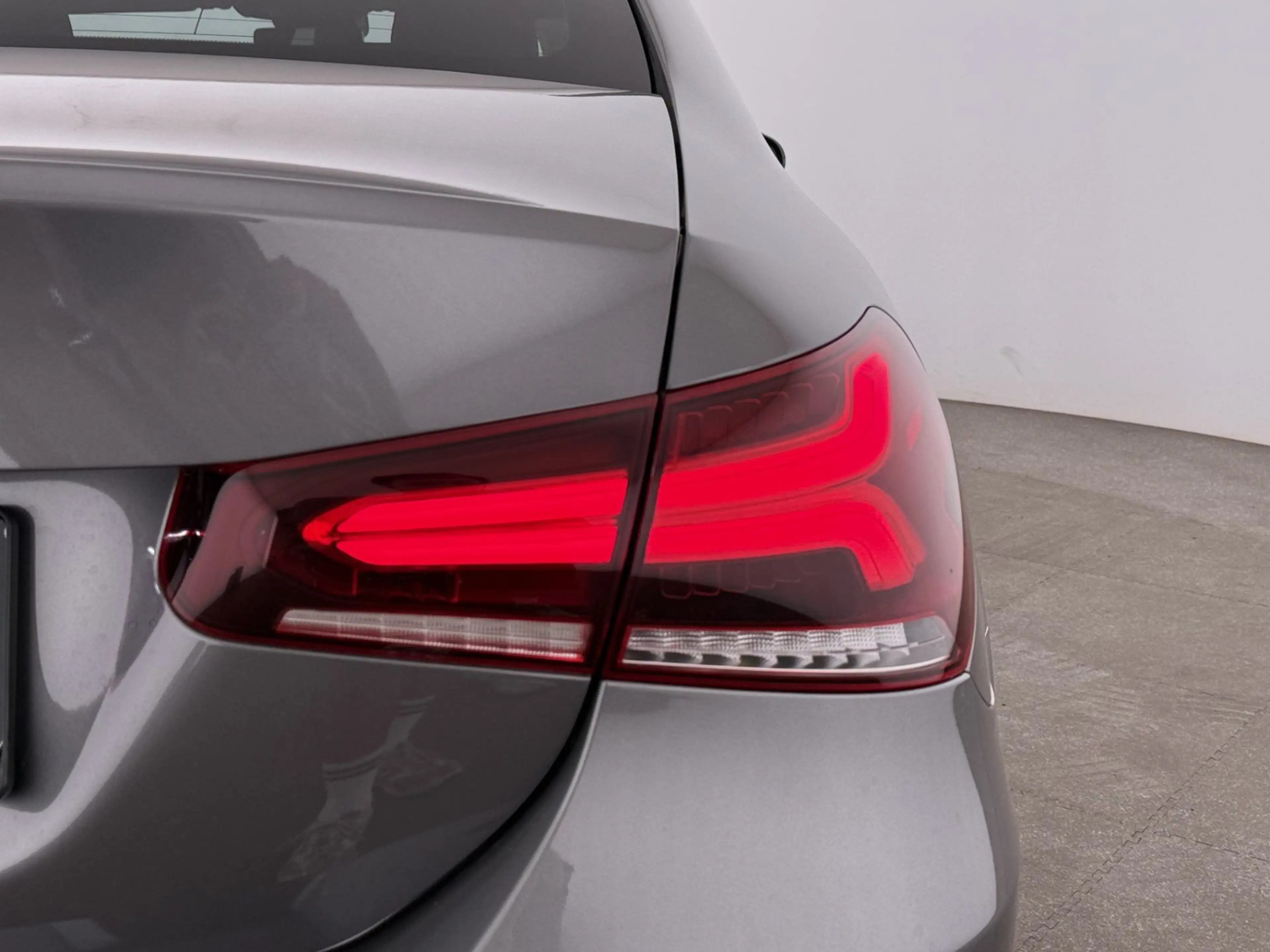 Mercedes-Benz A 180 d Style Aut LED LEDER NAVI SITZHZG R-CAM — photo 11