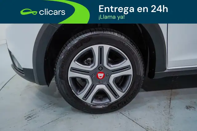 Dacia Sandero view 11