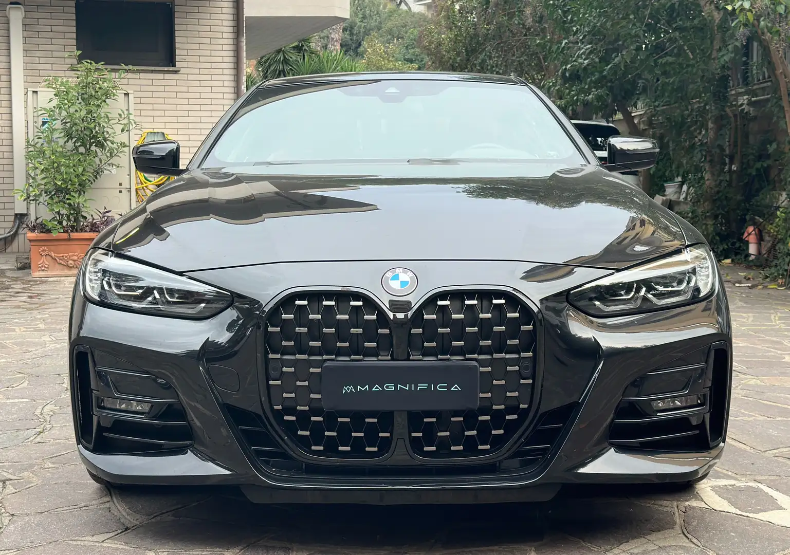 BMW 420 Serie 4 G22 2021 420d Coupe mhev 48V Msport auto Zwart - 2