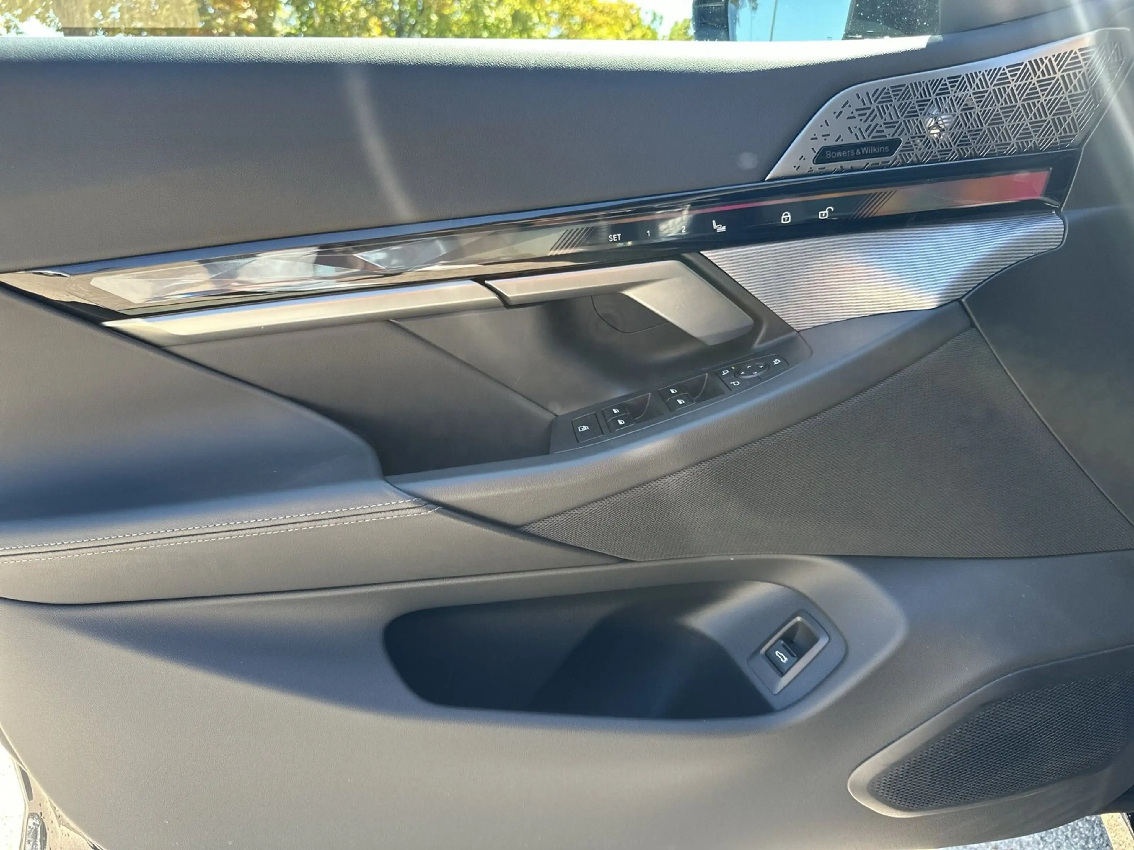 BMW i5 eDrive40 Touring — photo 9