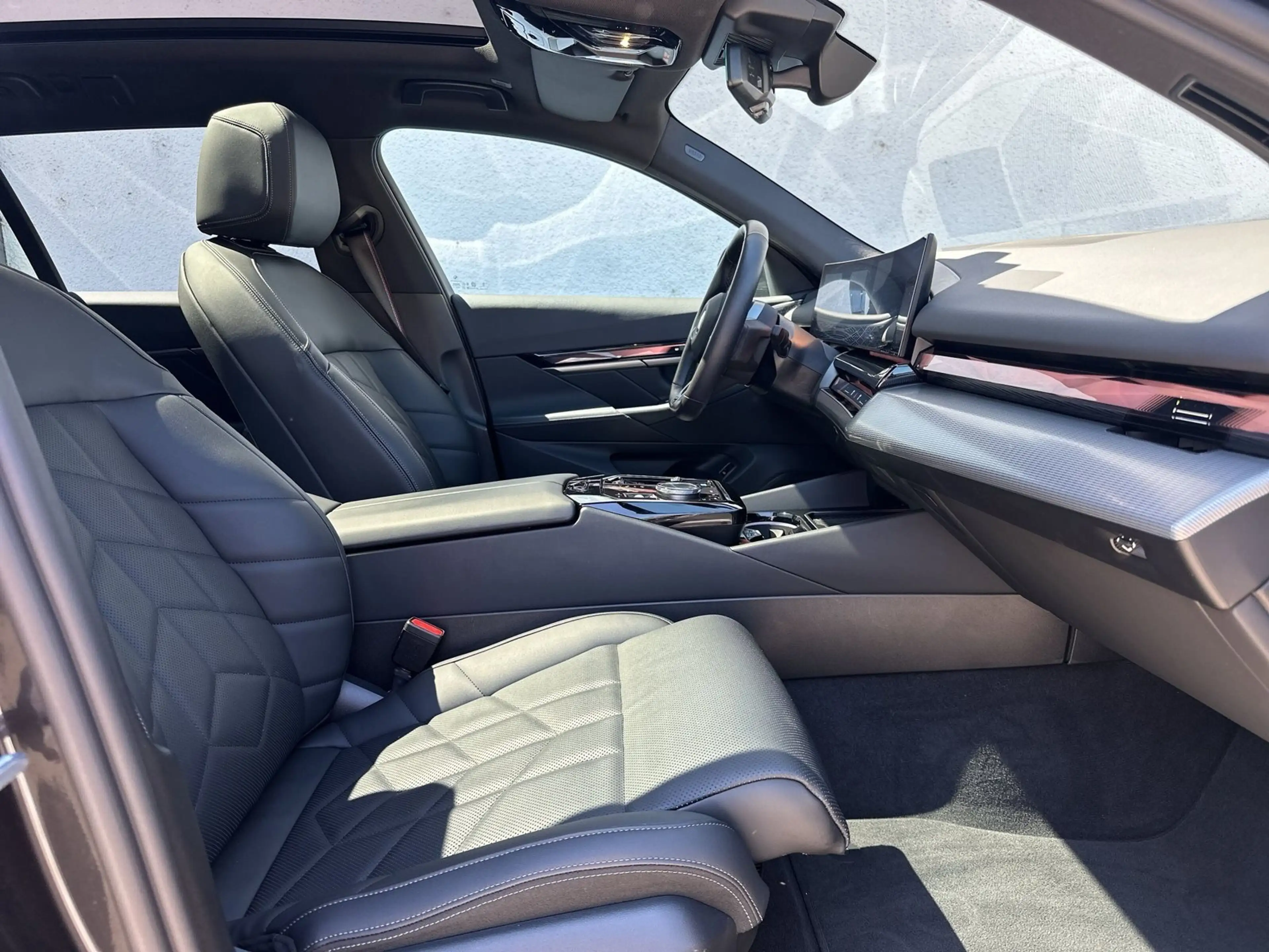 BMW i5 eDrive40 Touring — photo 4