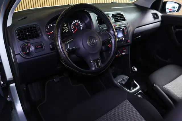 Volkswagen Polo view 20