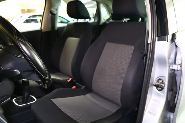 Volkswagen Polo view 21