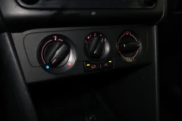 Volkswagen Polo view 17