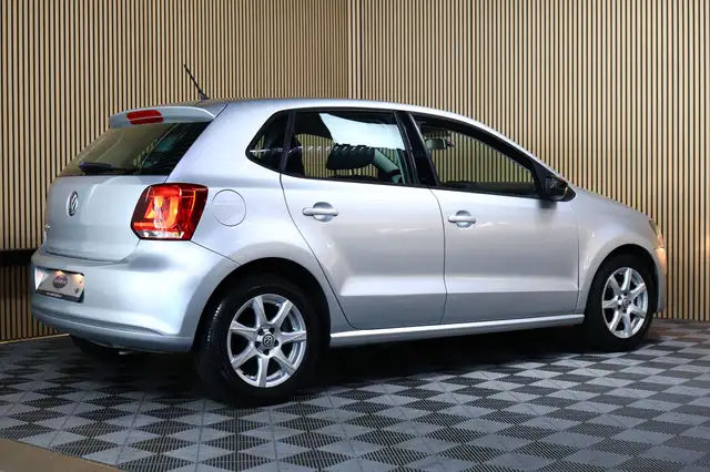 Volkswagen Polo view 8