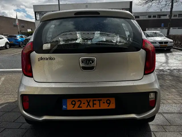 Kia Picanto view 7