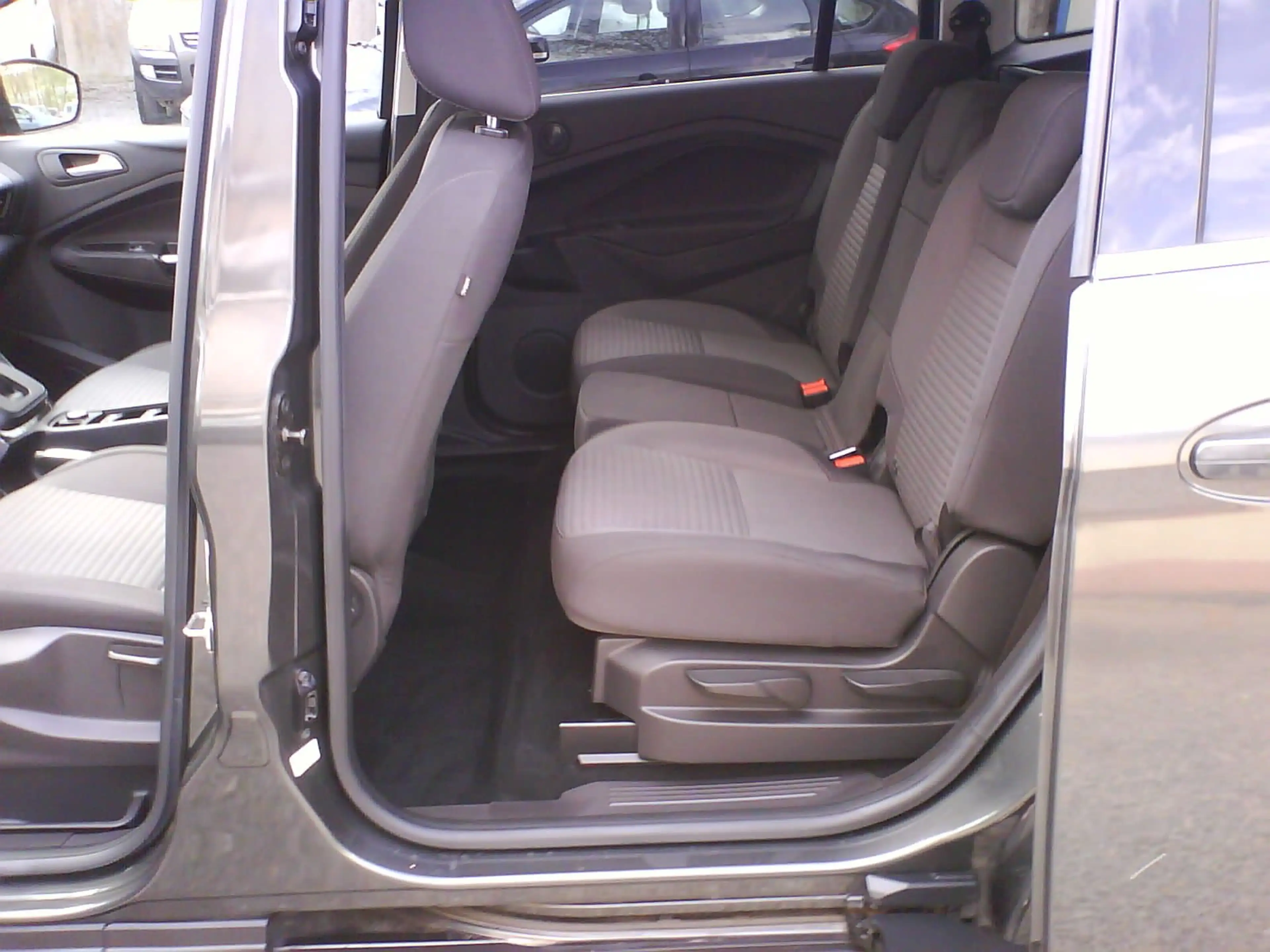 Ford Grand C-Max Titanium/ AUTOMATIC/ EURO 6/ GUTER ZUSTAND! — photo 8