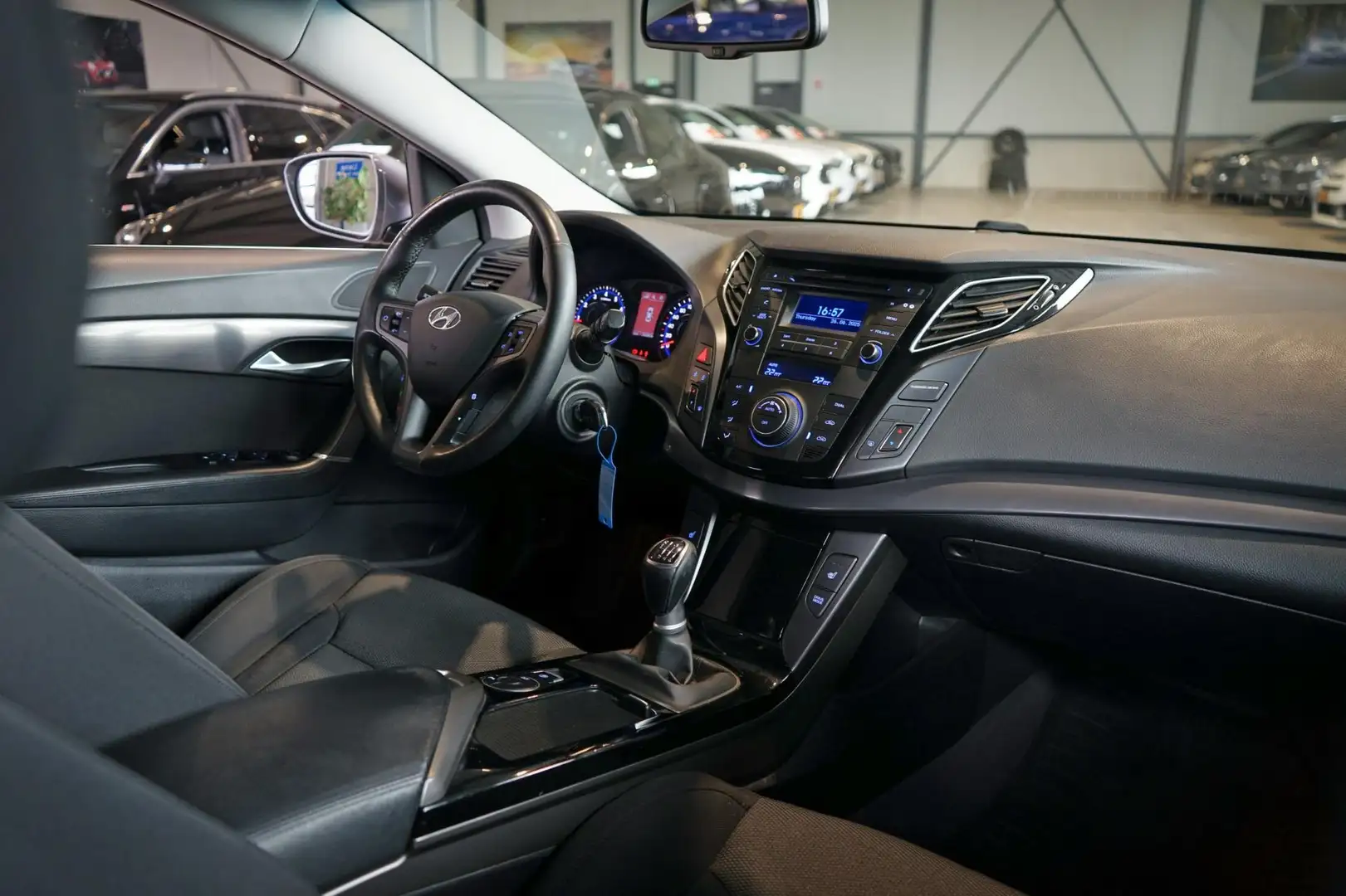 Hyundai i40 Wagon 1.6 GDI Essence | STOEL/STUURVERW | CLIMA Grijs - 2