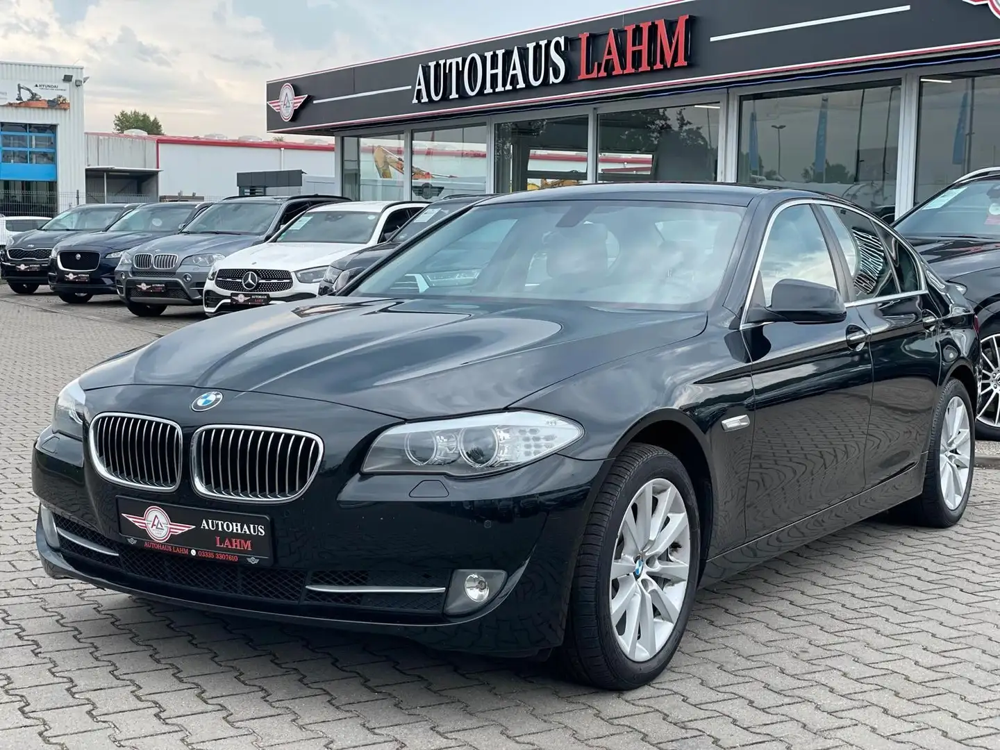 BMW 520 i Lim. HIGH EXECUTIVE"M-SPORT-AUTOMATIC"AMBIE Noir - 2
