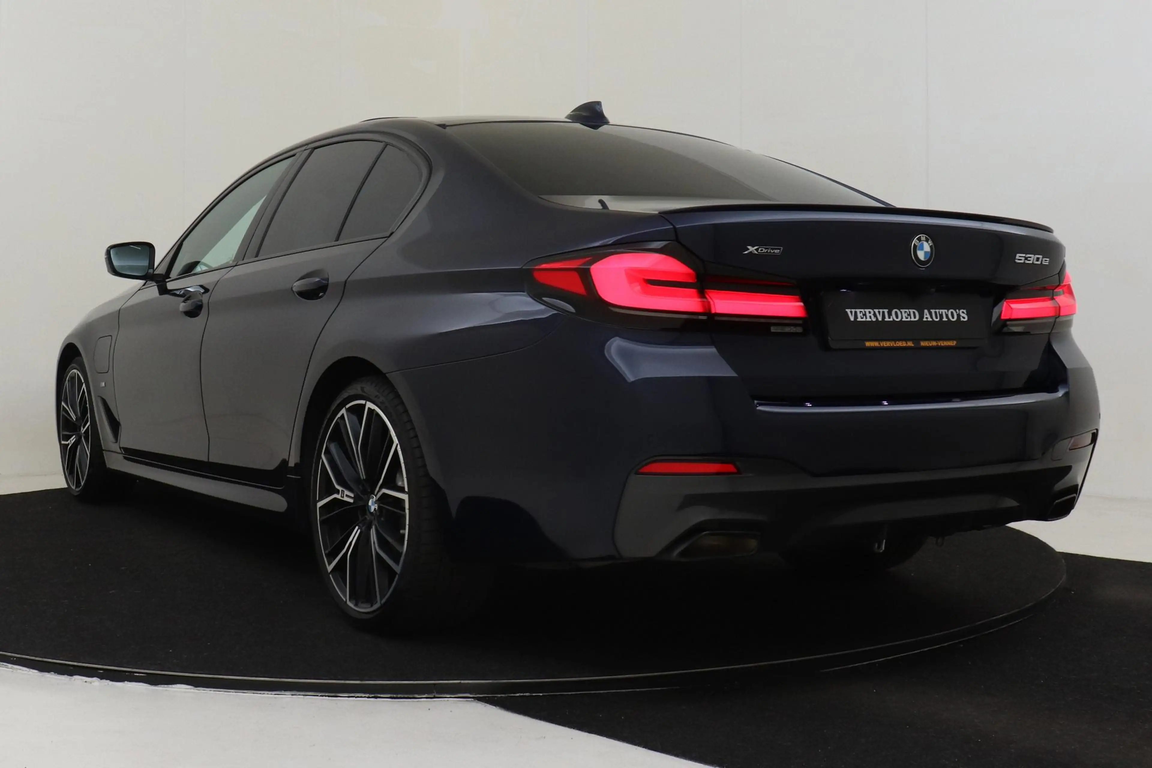 BMW 530 5-SERIE 530E XDRIVE HIGH EXECUTIVE -PANO.DAK|HARMA — photo 5