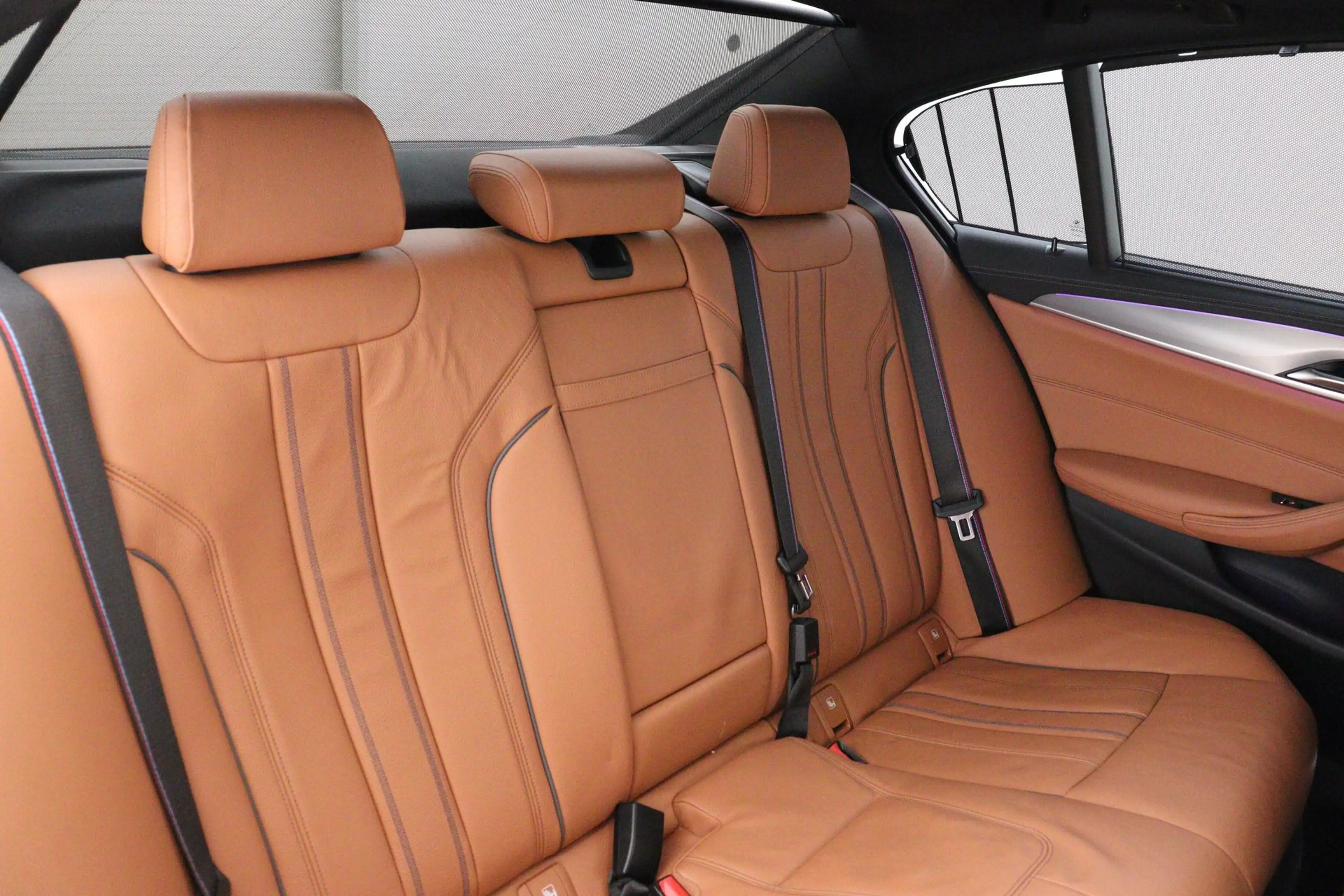 BMW 530 5-SERIE 530E XDRIVE HIGH EXECUTIVE -PANO.DAK|HARMA — photo 14