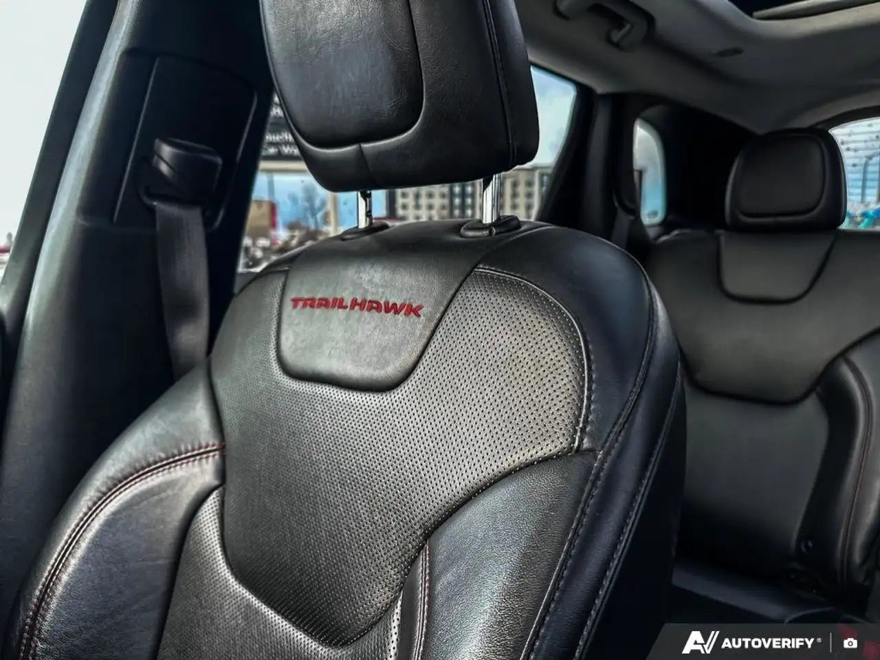 Jeep Cherokee снимка Jeep Cherokee