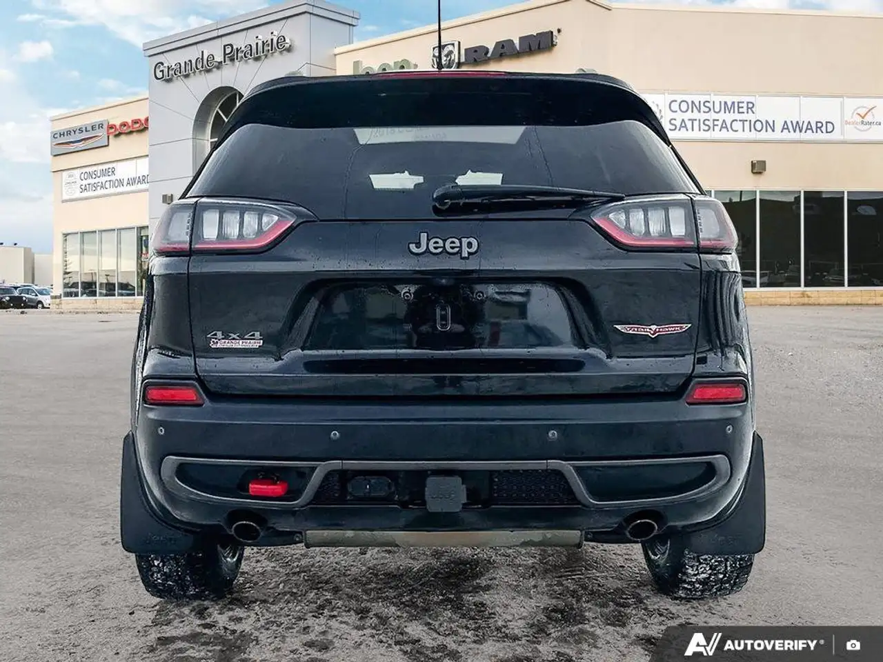 Jeep Cherokee снимка Jeep Cherokee