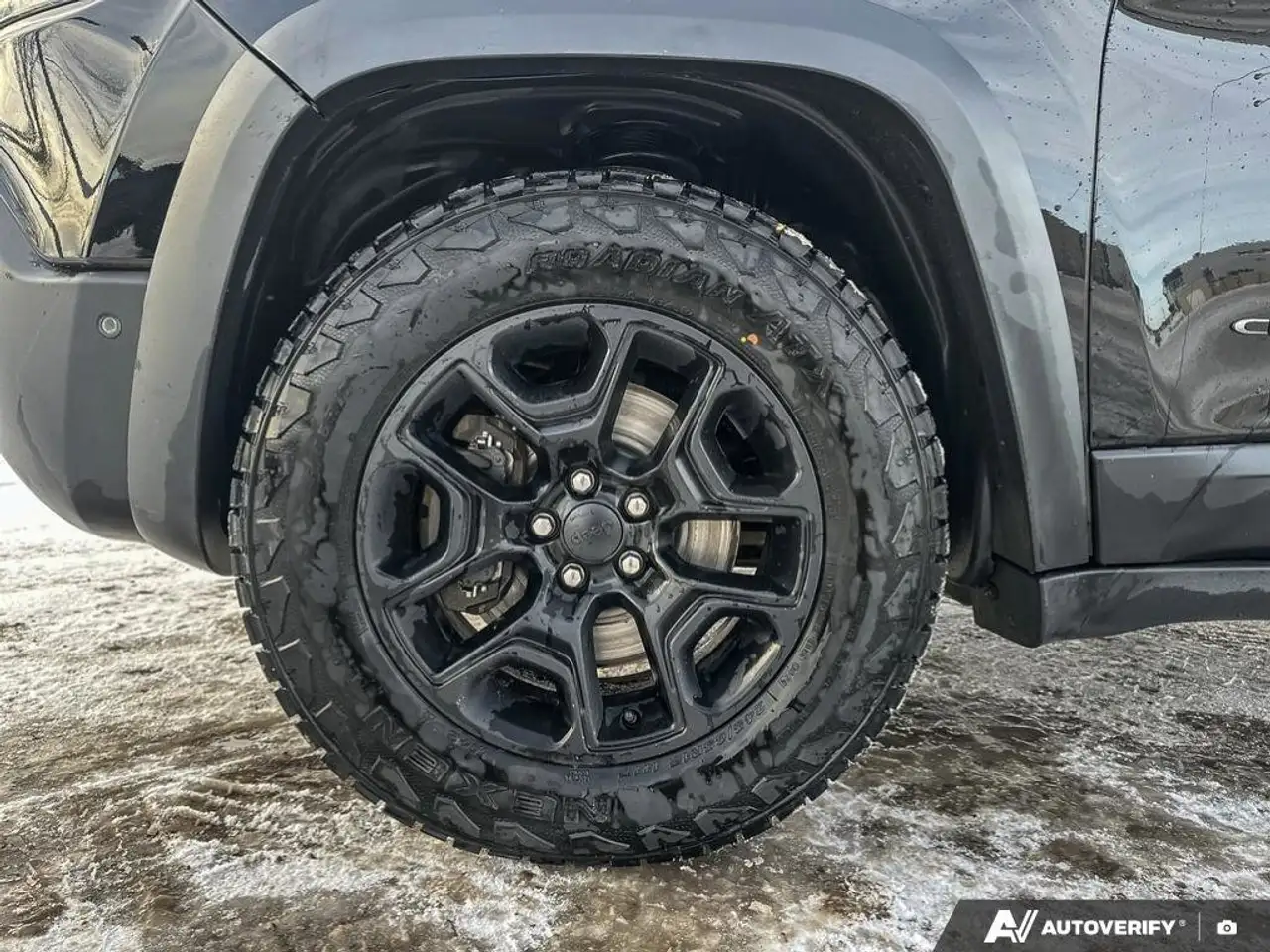 Jeep Cherokee снимка Jeep Cherokee