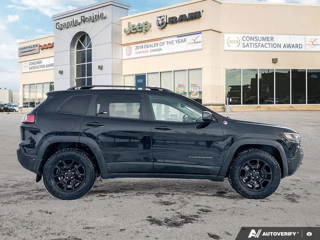 Jeep Cherokee снимка Jeep Cherokee