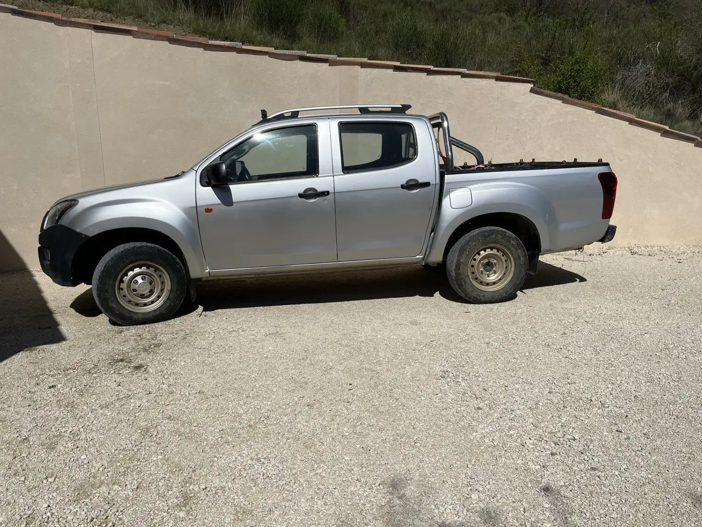 Isuzu D-Max D-MAX 2.5 4X4 CREW CAB SATELLITE Gri - 1