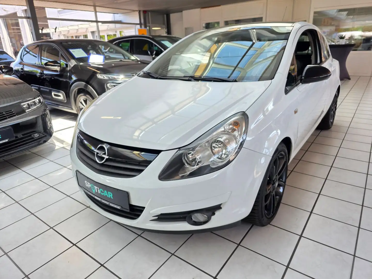 Opel Corsa D Color Edition 3t. 1.2 Blanco - 1