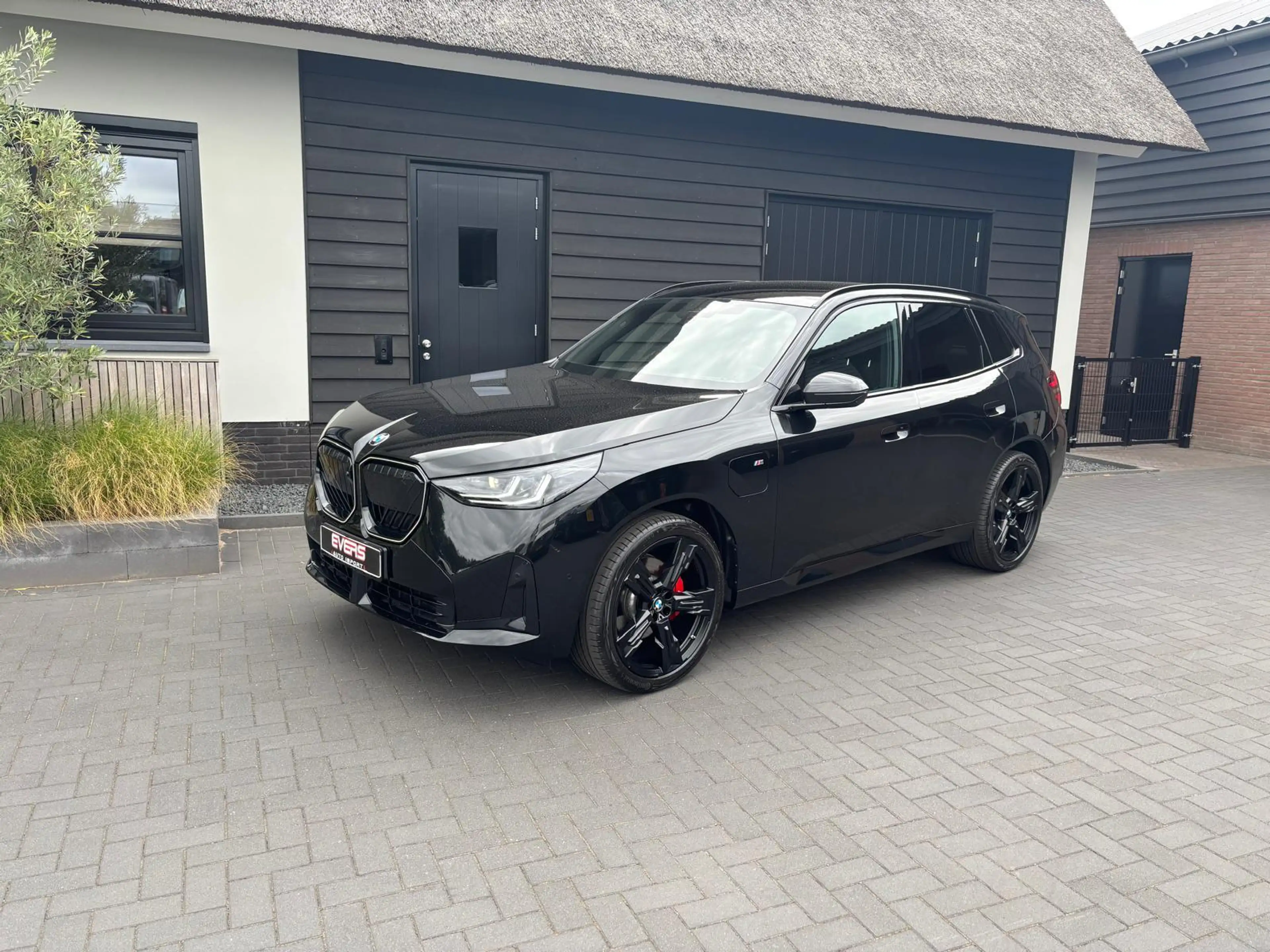 BMW X3 30e xDrive M-Sport Pro|Pano|H&K|Trekhaak|21"| Head — photo 2