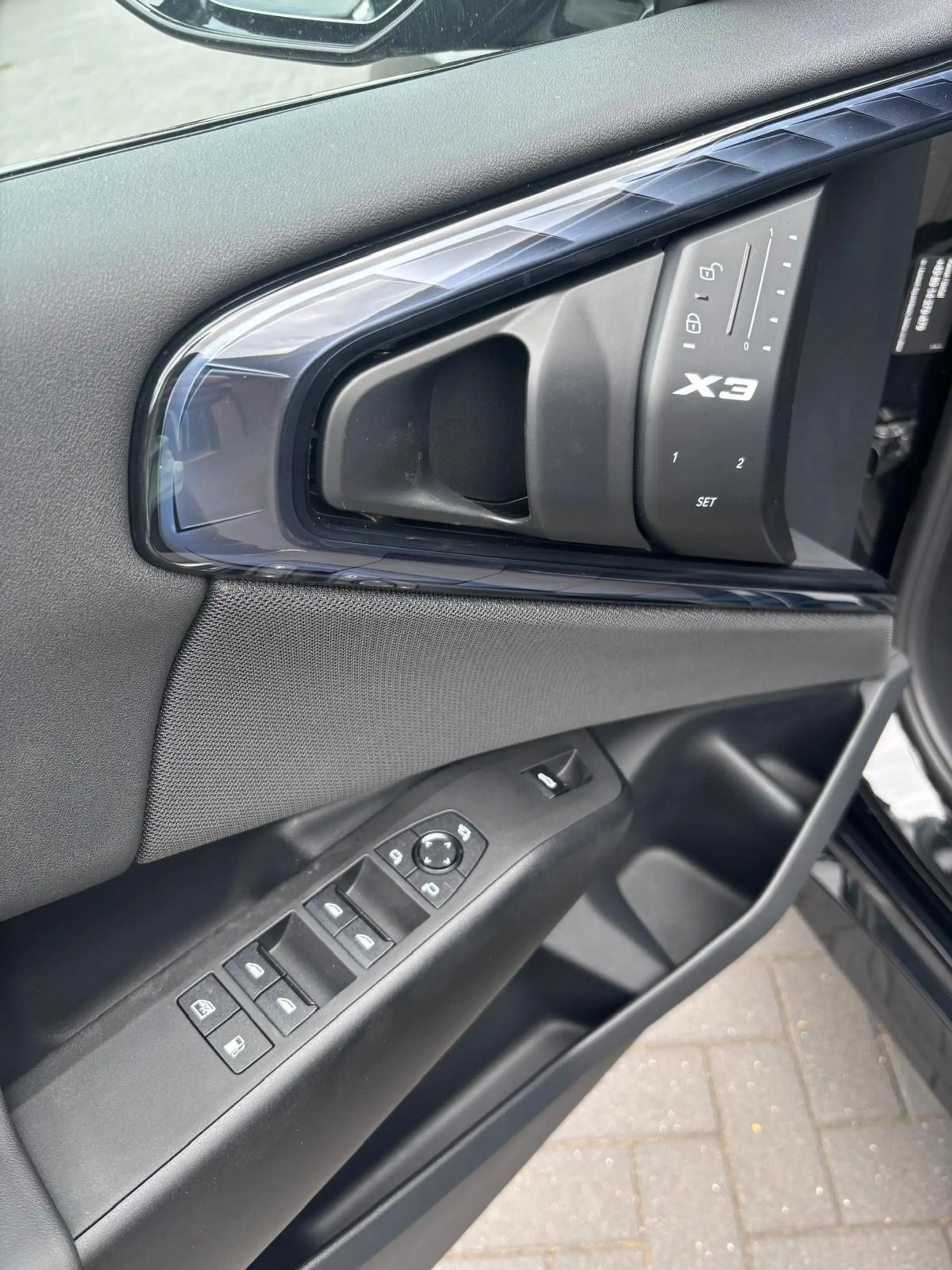 BMW X3 30e xDrive M-Sport Pro|Pano|H&K|Trekhaak|21"| Head — photo 11