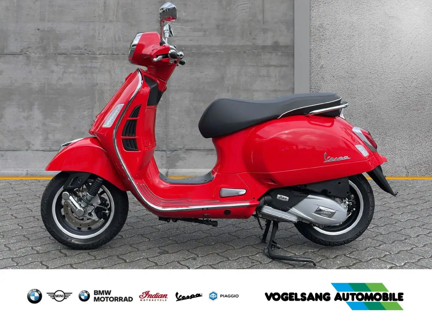 Vespa GTS 300 Super HPE, Keyless Ride, Voll-LED, ABS, Červená - 2