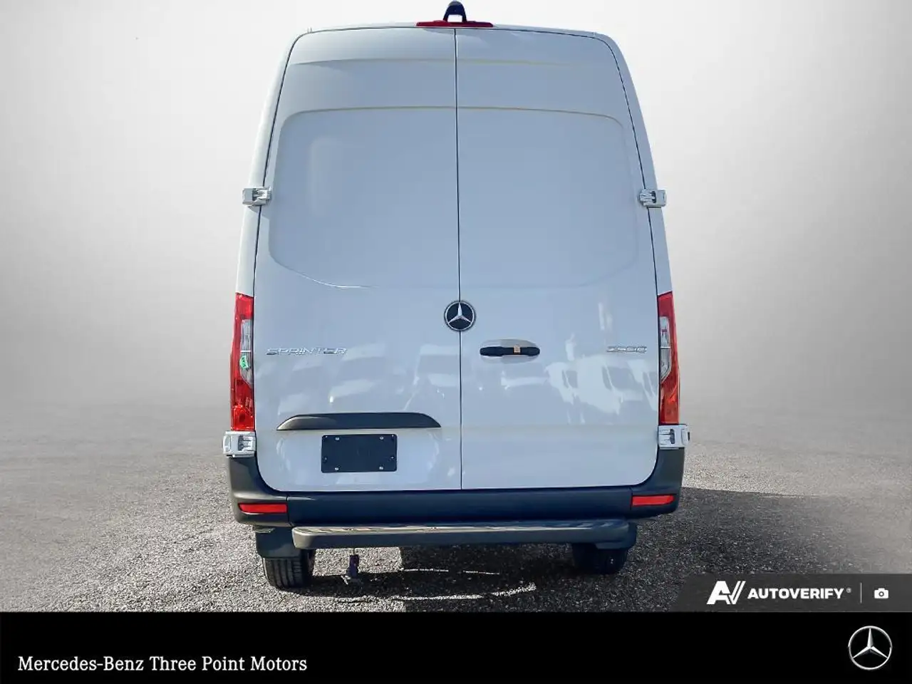 Mercedes-Benz Sprinter снимка Mercedes-Benz Sprinter
