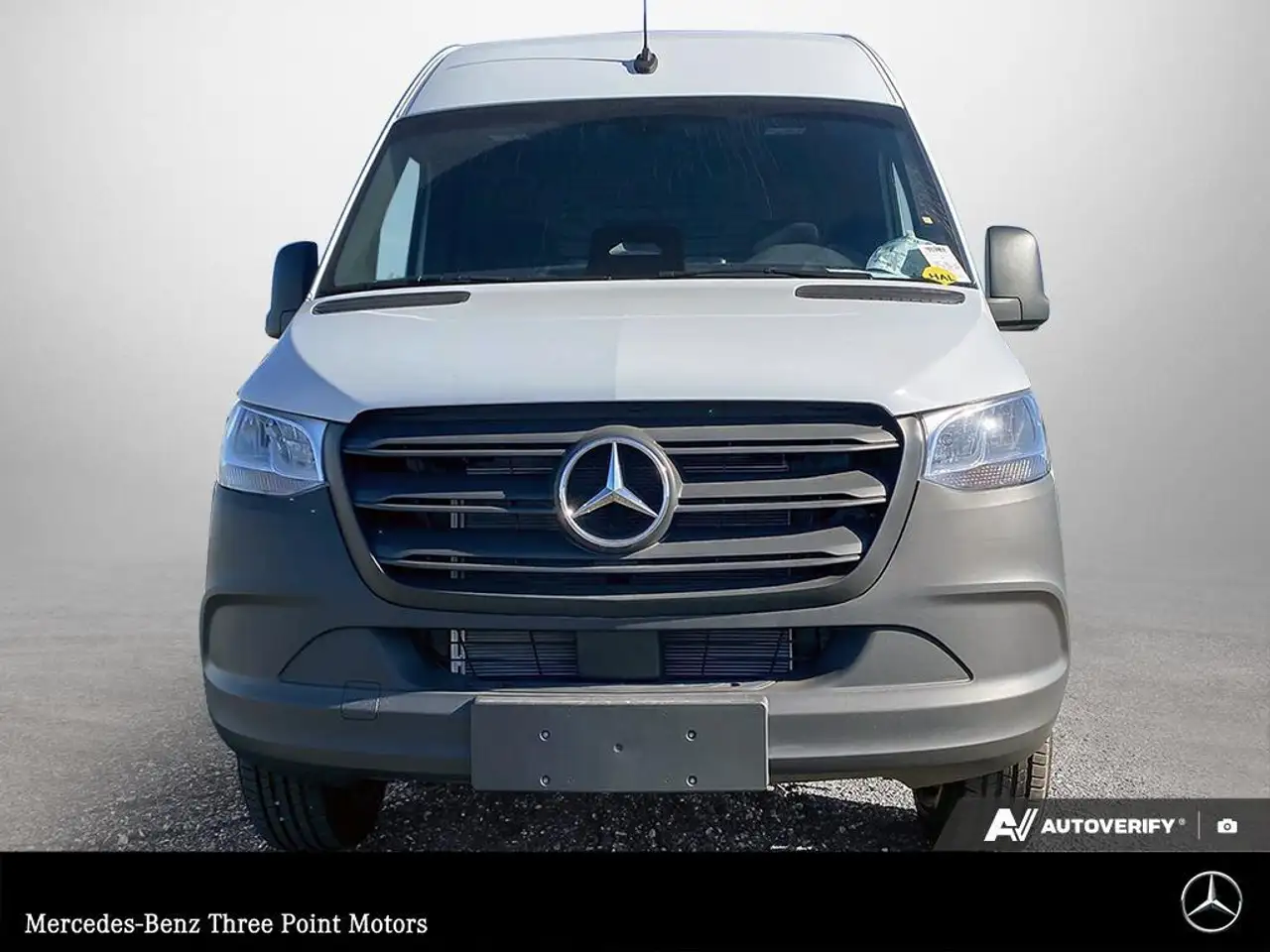 Mercedes-Benz Sprinter снимка Mercedes-Benz Sprinter