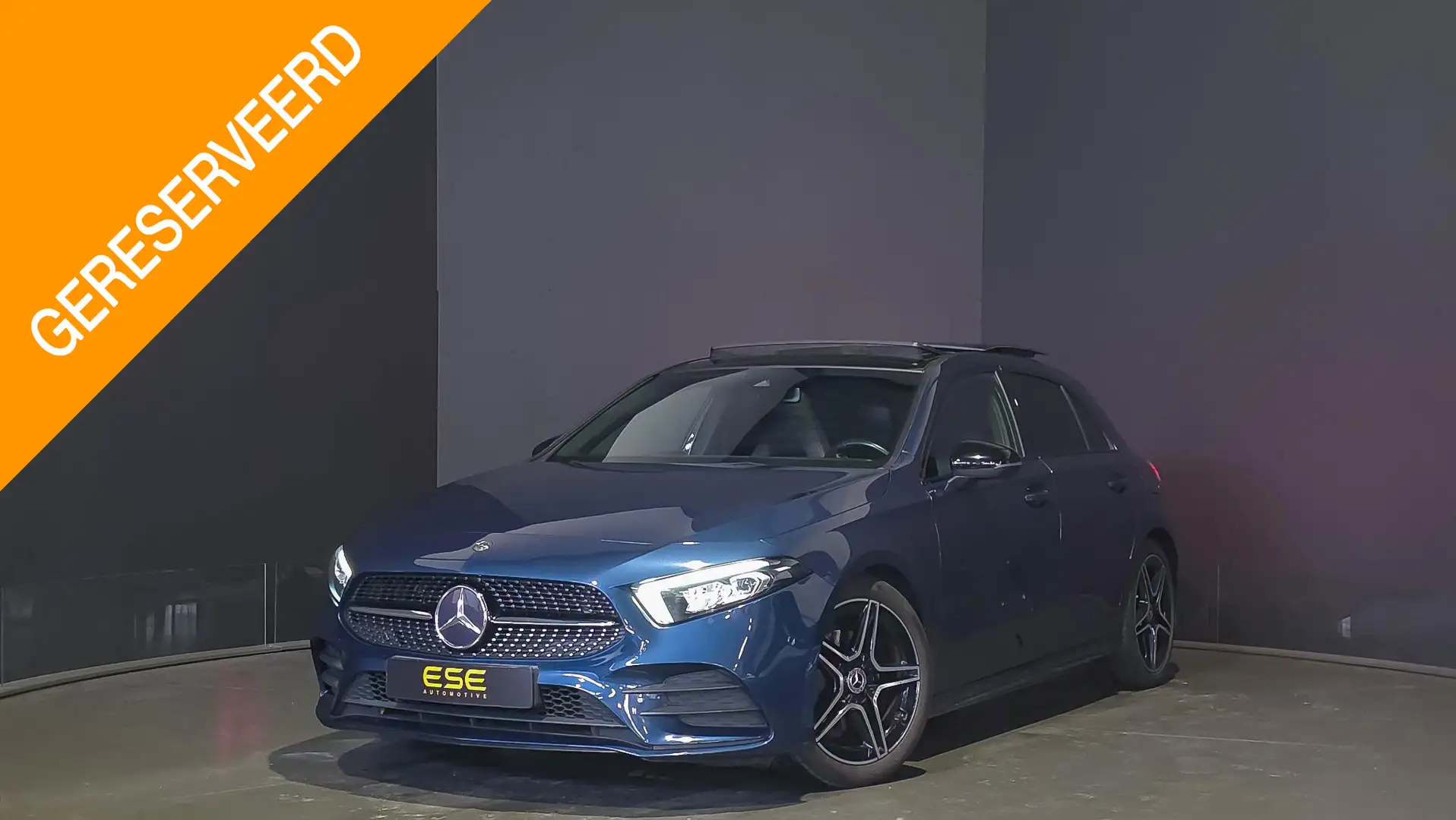 Mercedes-Benz A 180 AMG Line | Panorama | Camera | Carplay Blau - 1