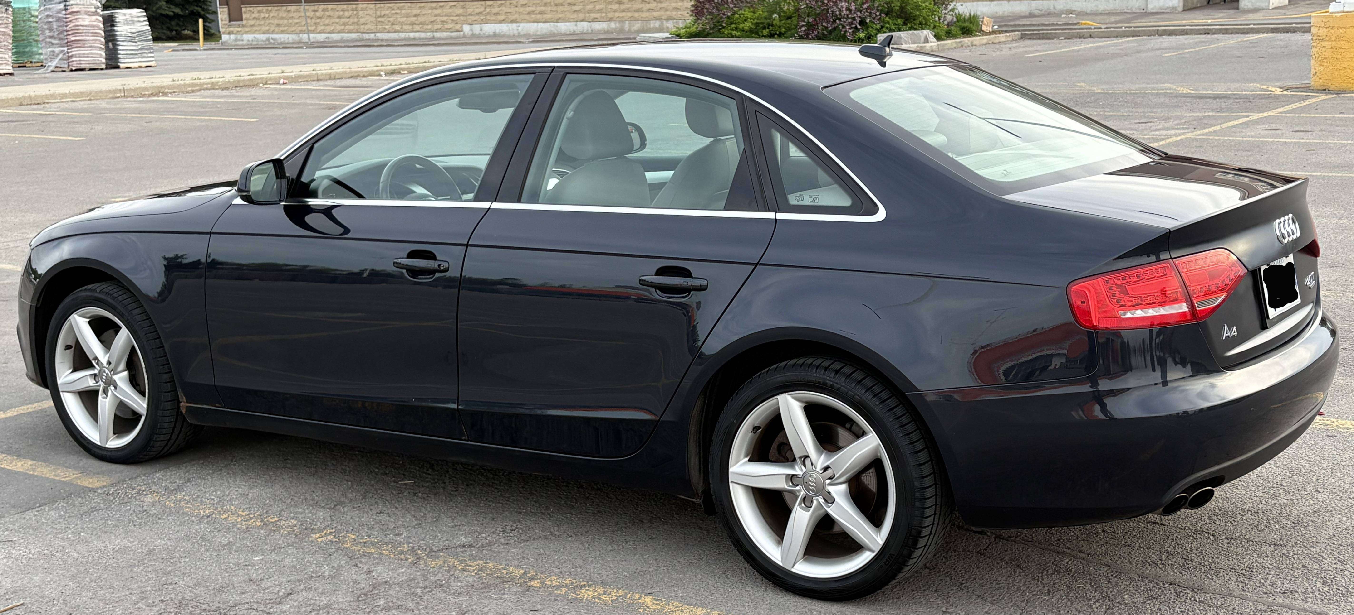 2012 Audi A4 Premium Plus alt 2