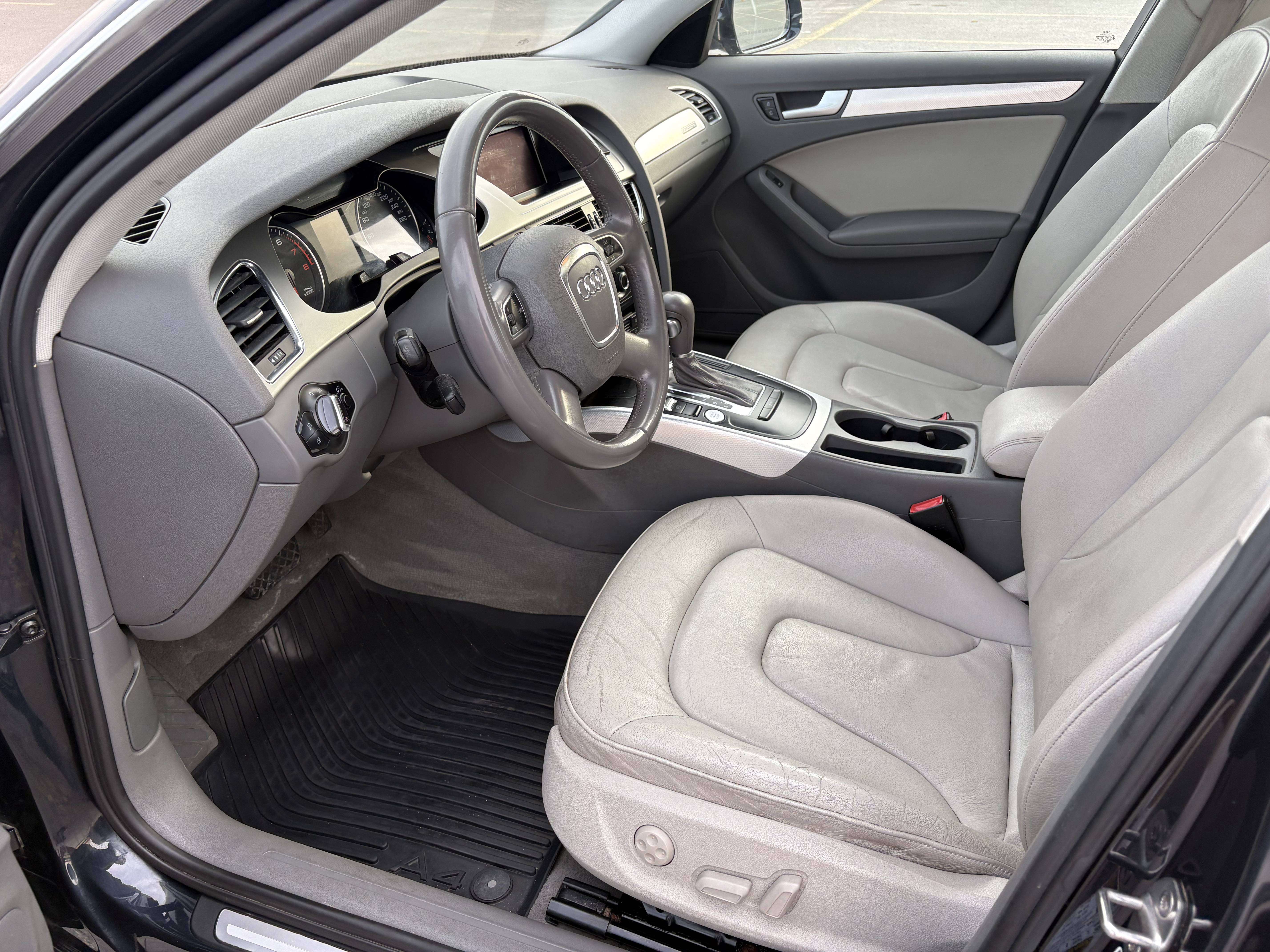 2012 Audi A4 Premium Plus thumb 11