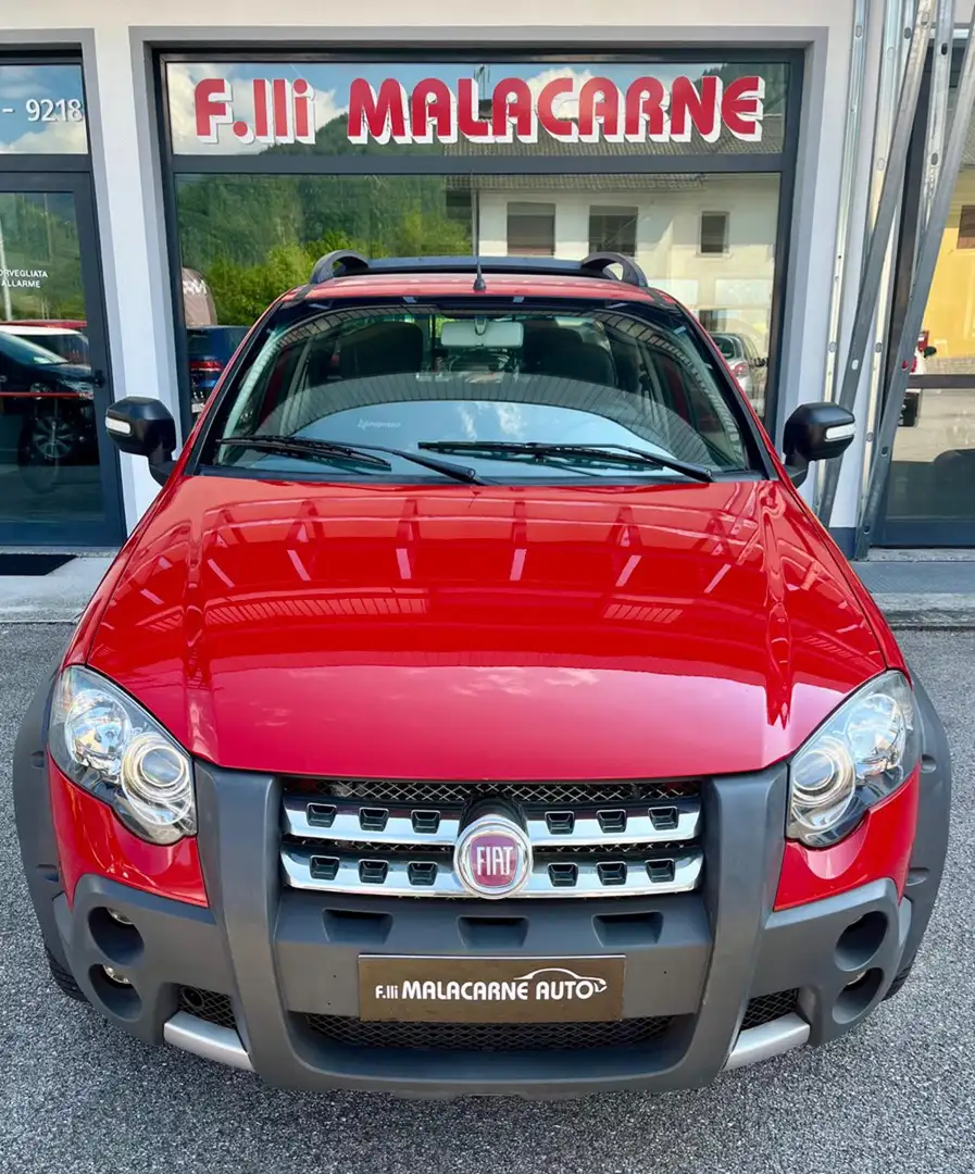 Fiat Strada 1.3 MJT 95CV Pick-up DC Adventure 4 POSTI + IVA Rojo - 2
