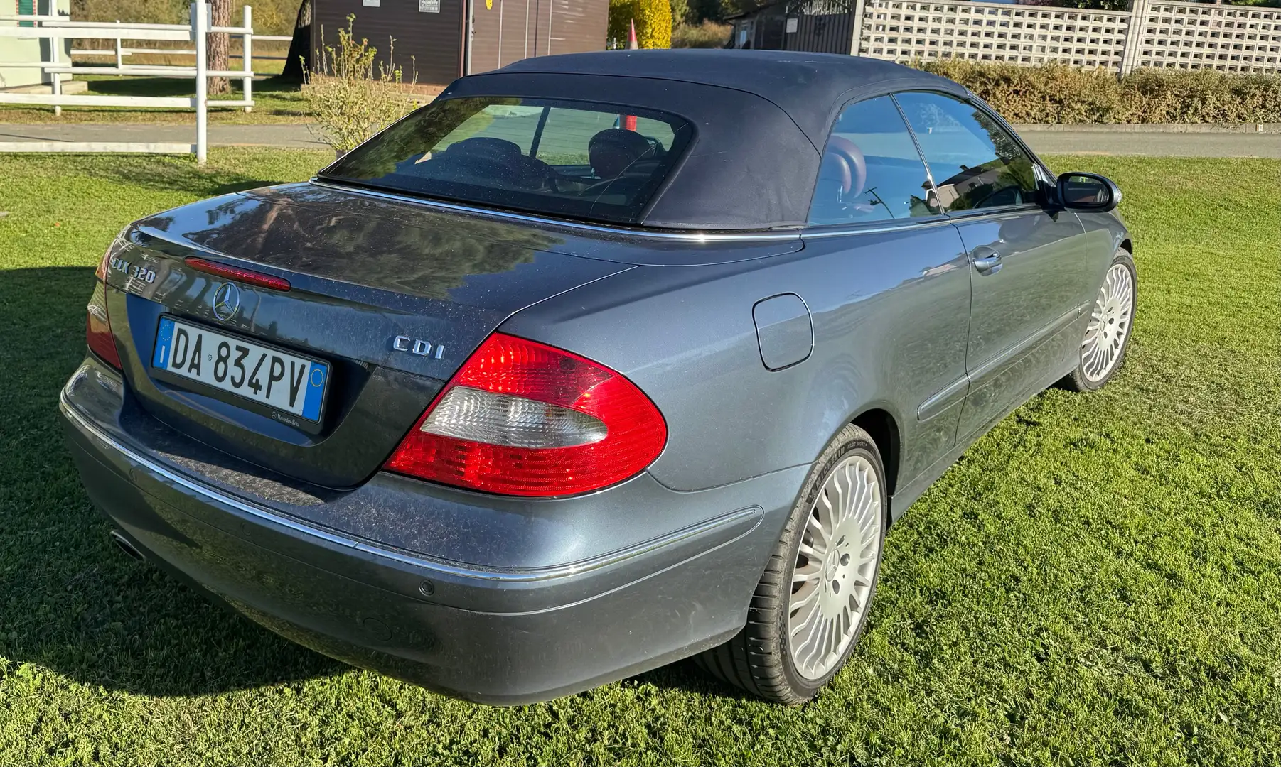 Mercedes-Benz CLK 320 CLK Cabriolet - A209 Cabrio cdi Avantgarde Blu/Azzurro - 1