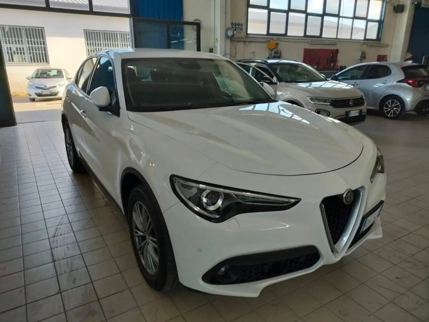 Alfa Romeo Stelvio Stelvio 2.2 t Ti Q4 190cv auto VETTURA IN ARRIVO Bianco - 1