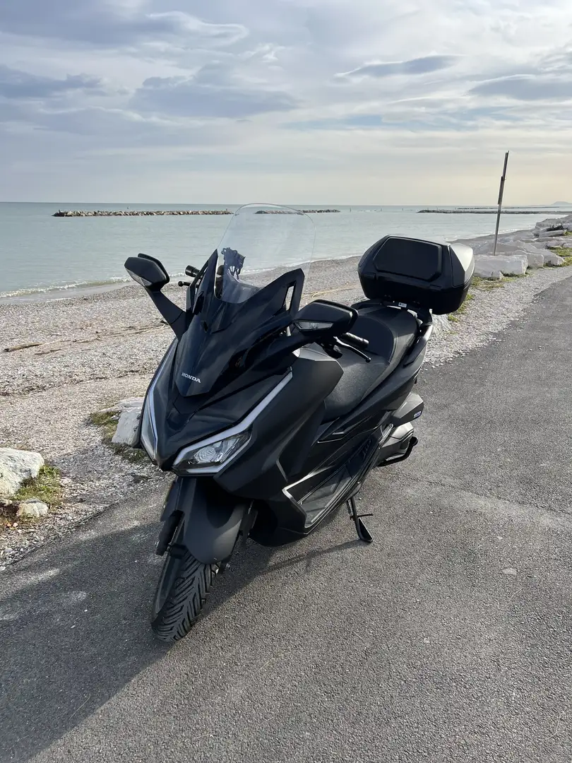 Honda Forza 350 de luxe - 1
