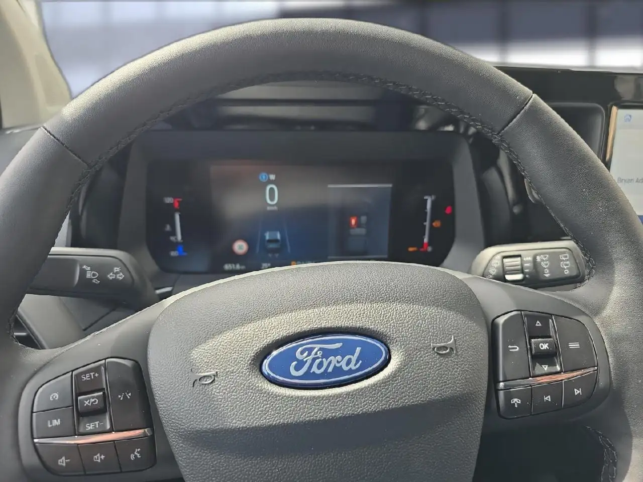 Ford Tourneo Courier Titanium 13