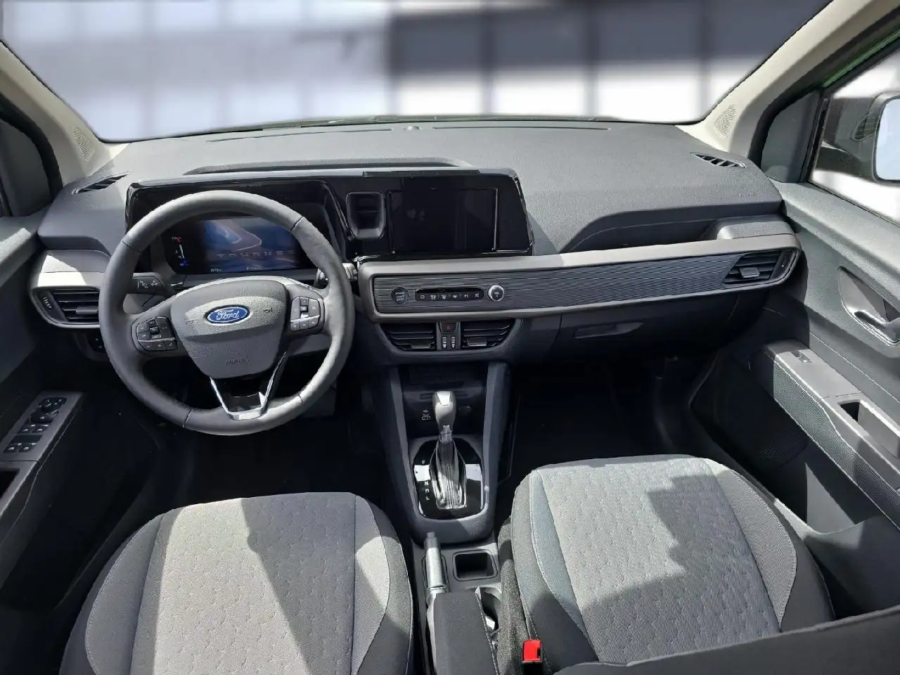 Ford Tourneo Courier Titanium 12