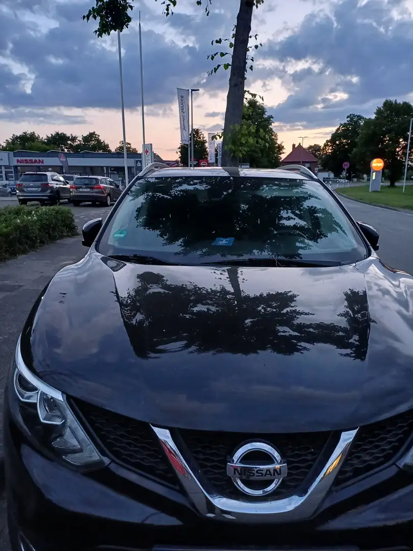 Nissan Qashqai Qashqai 1.2 DIG-T VISIA Schwarz - 1