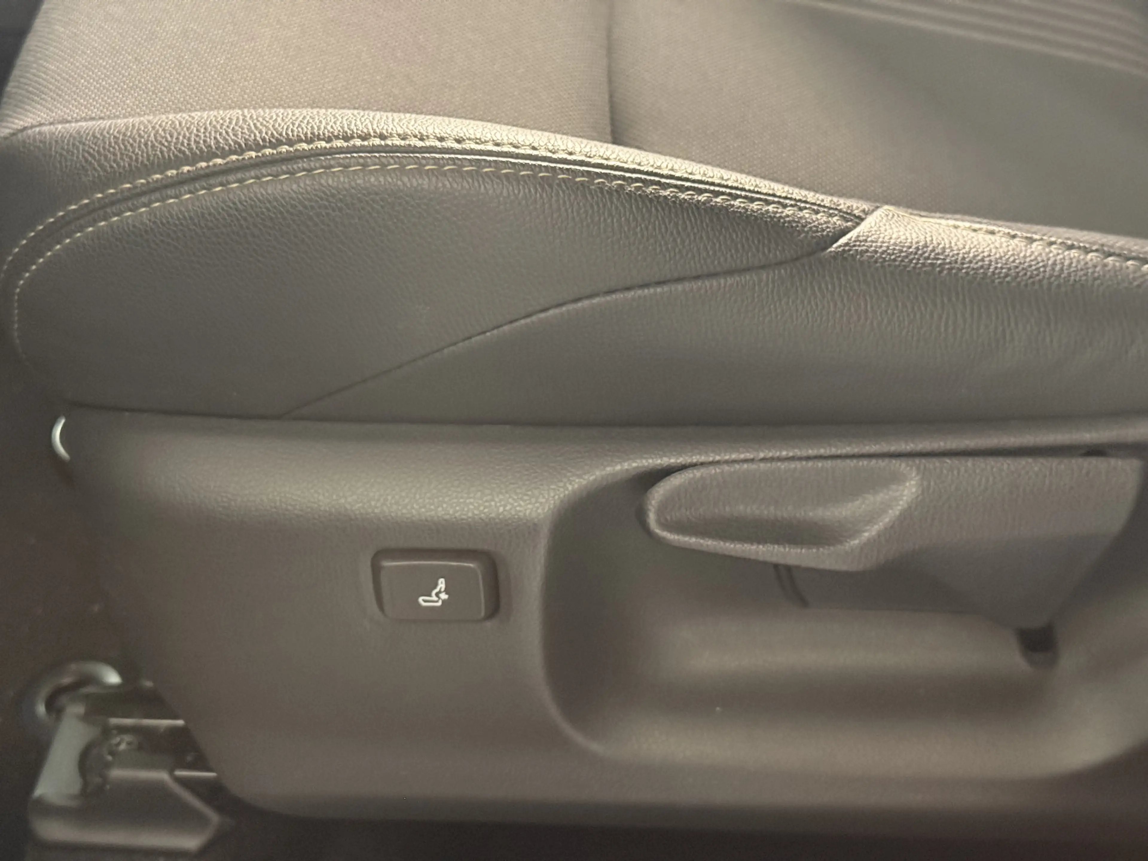 Toyota Yaris Cross 1.5 Hybrid Adventure | Trekhaak| HUD | JBL | Panor — photo 13