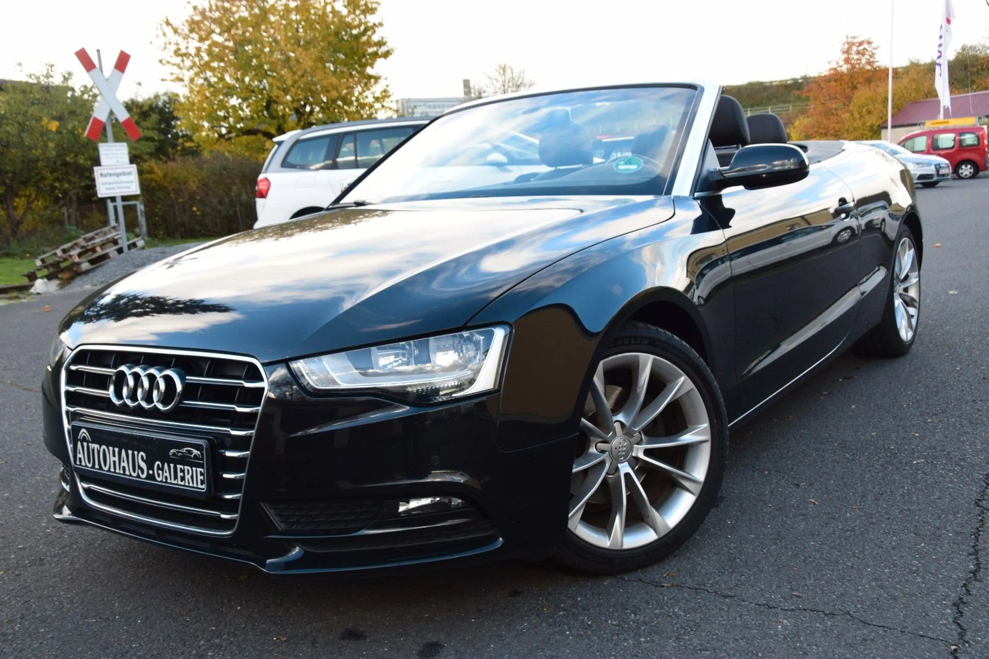 Audi A5 Cabriolet 1.8 TFSI*1. HAND*AHK*PDC