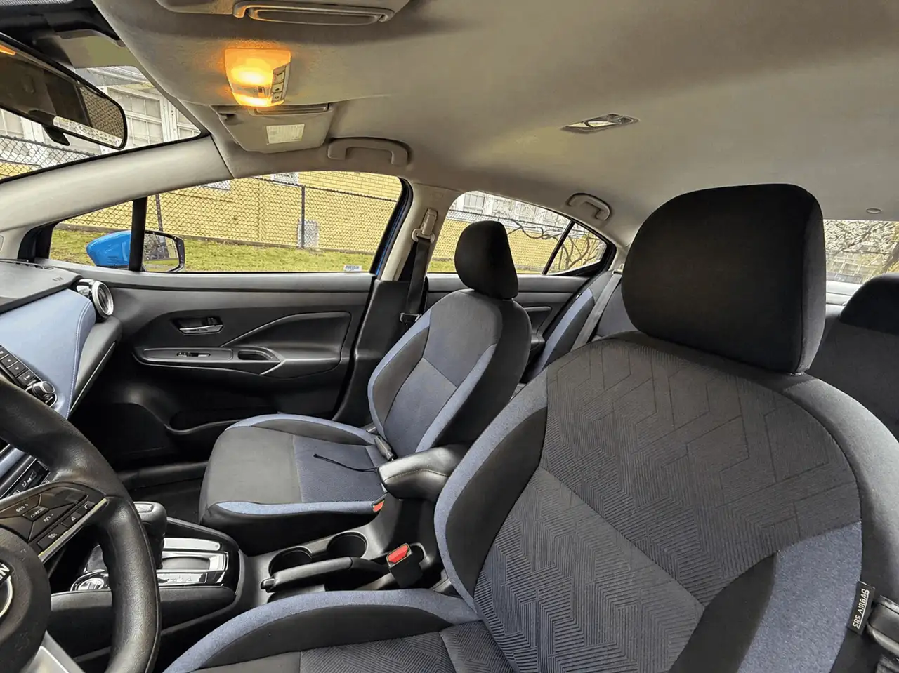 Nissan Versa снимка Nissan Versa
