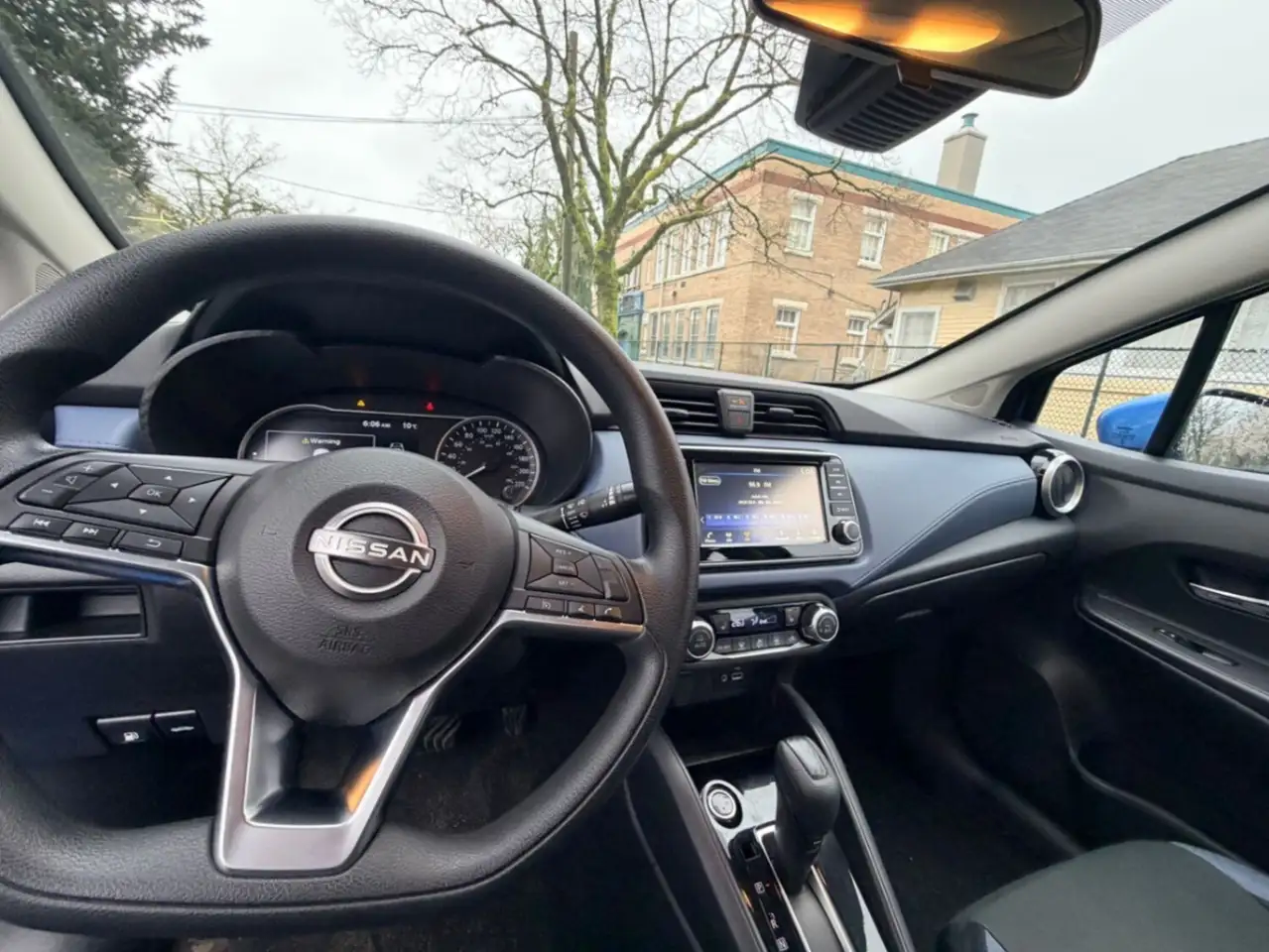 Nissan Versa снимка Nissan Versa