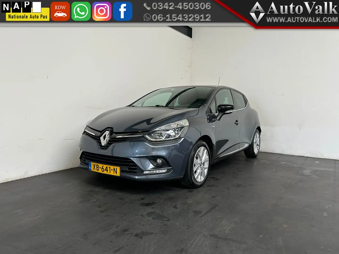 Renault Clio 0.9 TCe Limited Grijs - 1